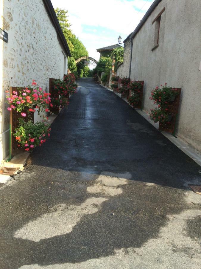 Chambres D'Hotes Karine Smej Châtillon-sur-Marne エクステリア 写真